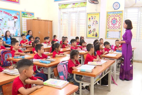 Nhiều ý kiến trái chiều liên quan đến đề xuất miễn học phí cho con nhà giáo