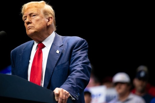 Ông Biden ra lệnh bảo vệ ông Trump như ‘tổng thống đương nhiệm’