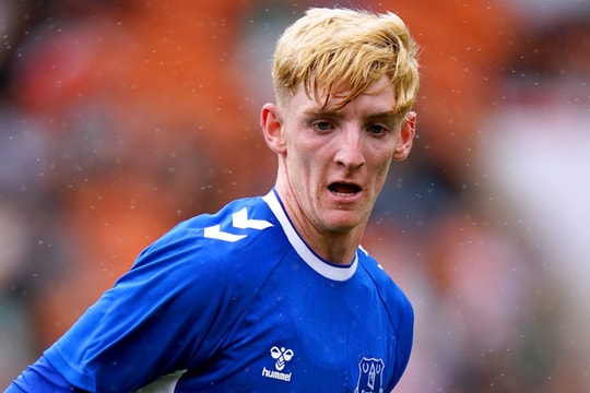 Không mua được Anthony Gordon nhưng Liverpool vẫn hưởng lợi lớn