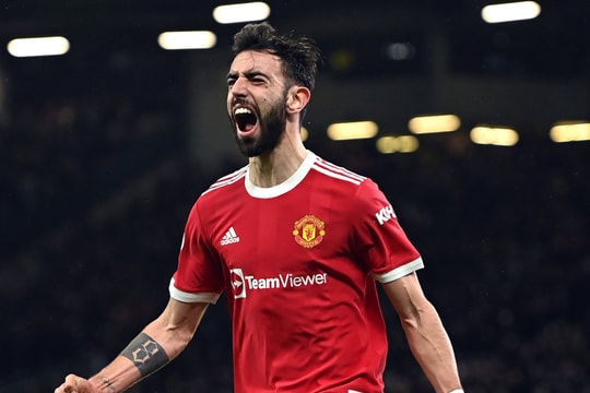 Bruno Fernandes tiết lộ đề nghị chuyển nhượng hấp dẫn