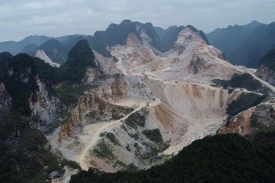 Công ty Cổ phần Đá và Khoáng sản Phủ Quỳ Nghệ An bị phạt 355 triệu đồng