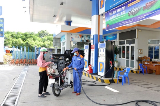 Giá xăng dầu hôm nay 18/10/2024: Thế giới tăng, trong nước giảm