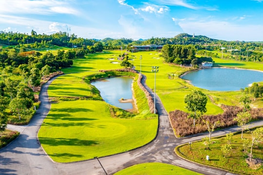 Nghệ An khai thác du lịch golf và du lịch MICE