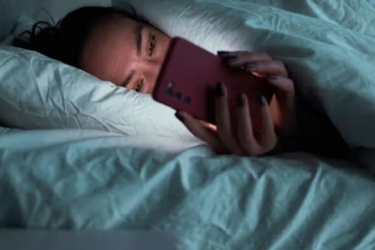 Ngủ 5 tiếng mỗi đêm có đủ không?