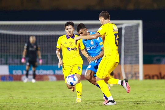 Nhìn lại màn trình diễn của tân binh Sông Lam Nghệ An