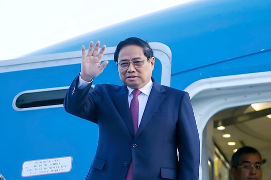 Thủ tướng Phạm Minh Chính lên đường dự Hội nghị BRICS mở rộng tại Nga