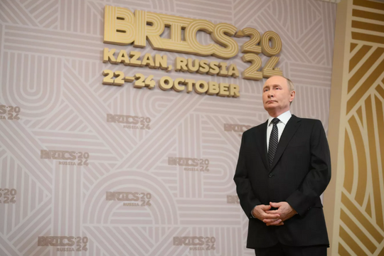 Cán cân quyền lực kinh tế toàn cầu đang dịch chuyển từ G7 sang BRICS