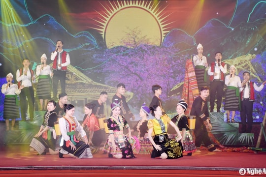Hơn 250 nghệ nhân, diễn viên tham gia Liên hoan Nghệ thuật trình diễn dân gian các dân tộc thiểu số tỉnh Nghệ An