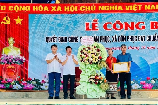 Bản Phục (Con Cuông) đón nhận danh hiệu đạt chuẩn nông thôn mới