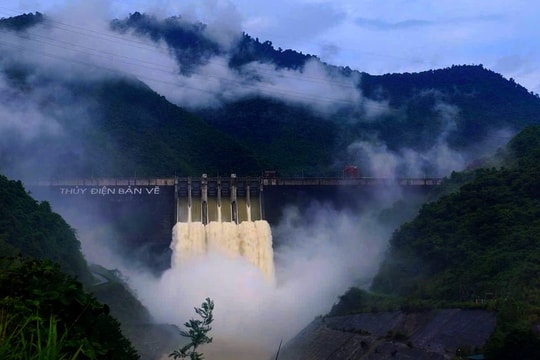 Hỏi - đáp chính sách thuế: Nộp thuế nhà máy sản xuất điện ở địa bàn tỉnh khác