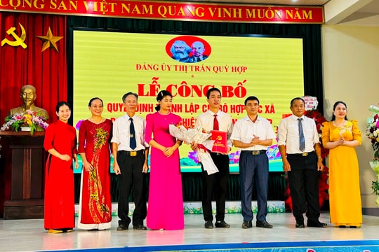 Công bố Quyết định thành lập Chi bộ Hợp tác xã Dịch vụ Nông nghiệp thị trấn Quỳ Hợp