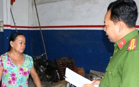 Hai chị em bị khởi tố vì trộm 100 lượng vàng của dì ruột