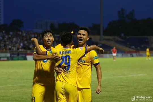 SLNA với bài toán vượt thoát đáy bảng