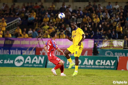 Thay đổi lịch thi đấu trận CLB TP. Hồ Chí Minh gặp Sông Lam Nghệ An