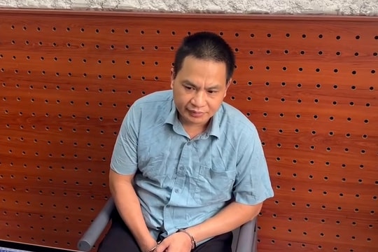 Giám đốc bị khởi tố về tội sử dụng tài liệu giả của cơ quan, tổ chức và lừa đảo chiếm đoạt tài sản