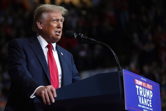 Bầu cử Tổng thống Mỹ: Ông Trump không dẫn đầu ở bang chiến trường nơi từng thắng 2 lần