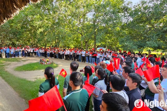 Ngân hàng Thương mại cổ phần Ngoại thương theo gương Bác bằng những việc làm thiết thực, ý nghĩa