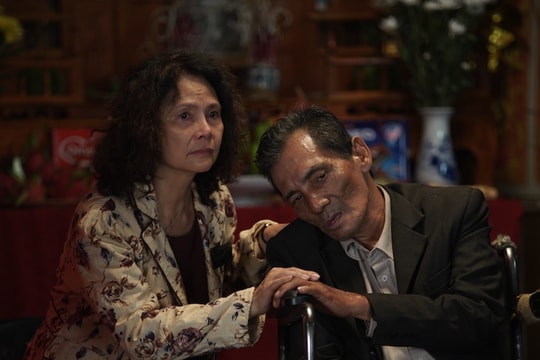 Thương Tín bất ngờ trở lại màn ảnh cùng NSND Minh Châu, diễn viên Quốc Tuấn