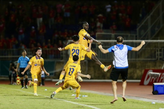 Sông Lam Nghệ An và những khó khăn khi gặp Đông Á Thanh Hóa