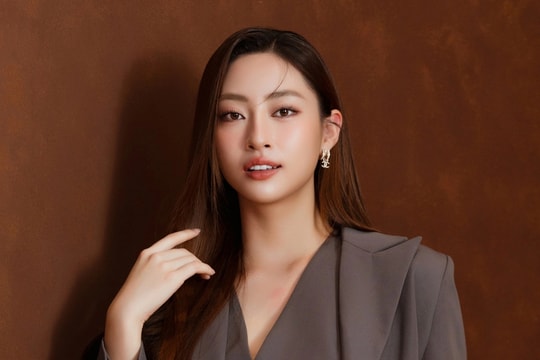 Hoa hậu Lương Thùy Linh học tiến sĩ ở tuổi 24