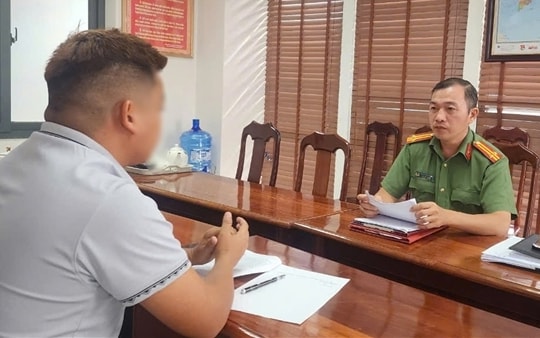 Xử phạt hành chính đối tượng tổ chức giải bóng đá 'chui'