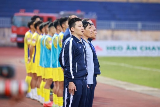 Những khó khăn đặt ra với huấn luyện viên Phan Như Thuật