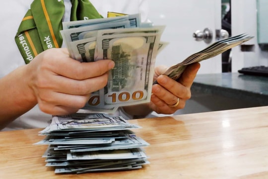 Tỷ giá USD hôm nay 14/11/2024: Đồng USD cán mốc 106, chạm đỉnh 1 năm