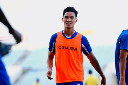 VFF phạt nặng hai cầu thủ trong vụ xô xát tại giải hạng Nhất