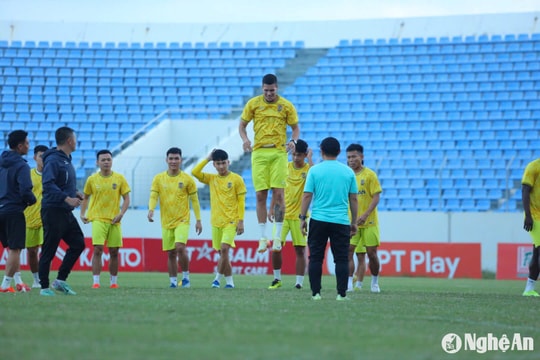 Tân HLV trưởng Sông Lam Nghệ An Phan Như Thuật tạo sự tự tin cho học trò