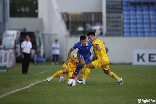 Thay 'tướng', Sông Lam Nghệ An vẫn không giành chiến thắng trước Quảng Nam