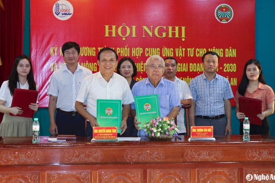 Phối hợp cung ứng phân bón, xây dựng các mô hình khảo nghiệm giống