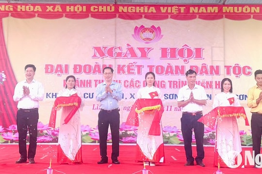 Đại biểu Quốc hội dự Ngày hội Đại đoàn kết tại huyện Anh Sơn