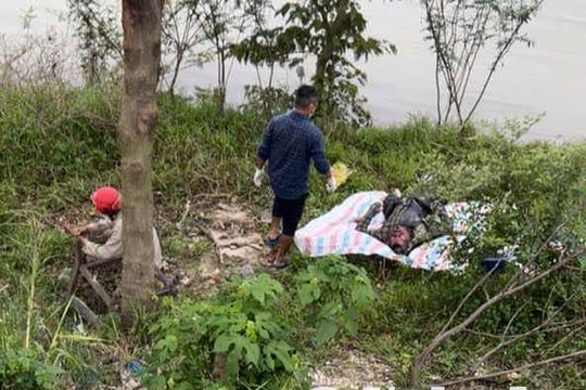 Phát hiện thi thể nam thanh niên làm nghề shipper nổi trên sông Lam