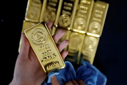 Giá vàng hôm nay 20/11/2024: Giá vàng thế giới cùng vàng trong nước tăng gần 2 triệu đồng/lượng