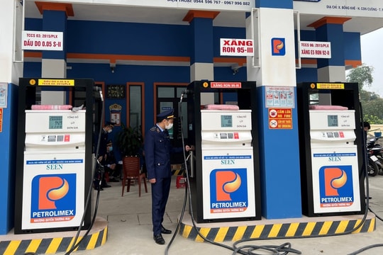 Giá xăng dầu hôm nay 22/11/2024: Giá xăng giảm 2 phiên liên tiếp