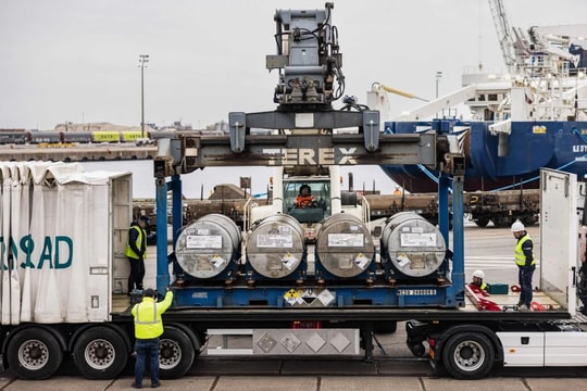 Trung Quốc tăng gấp 3 lượng mua uranium từ Nga