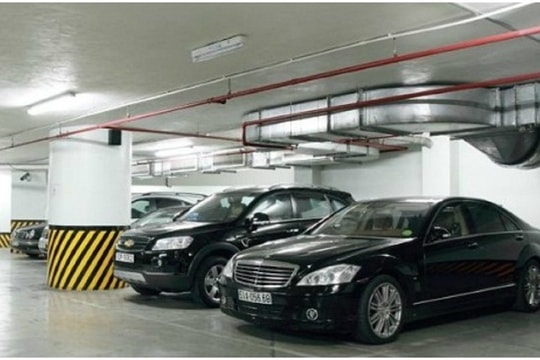 Tại sao đỗ xe ô tô nên quay đầu ra ngoài?