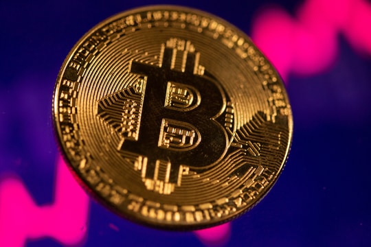 Giá Bitcoin ngày 22/11 tăng phi mã, đạt mức cao kỷ lục trên 99.000 USD