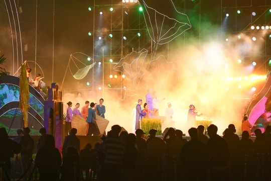 Một số tiết mục đặc sắc tại Liên hoan kỷ niệm 10 năm Dân ca ví, giặm Nghệ Tĩnh được UNESCO vinh danh