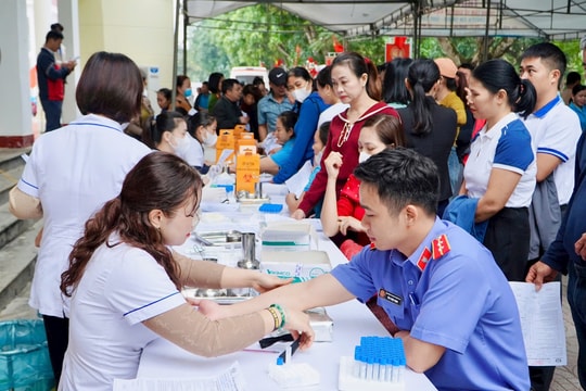 Tiếp nhận 740 đơn vị máu trong ngày hiến máu tình nguyện ở Tân Kỳ