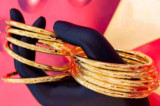 Giá vàng tại Nghệ An hôm nay (23/11): Chạm mốc 88 triệu đồng/lượng