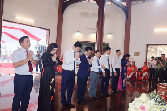 Đoàn công tác tỉnh Nghệ An dâng hương, tưởng niệm lễ giỗ lần thứ 95 cụ Phó bảng Nguyễn Sinh Sắc tại thành phố Cao Lãnh, tỉnh Đồng Tháp