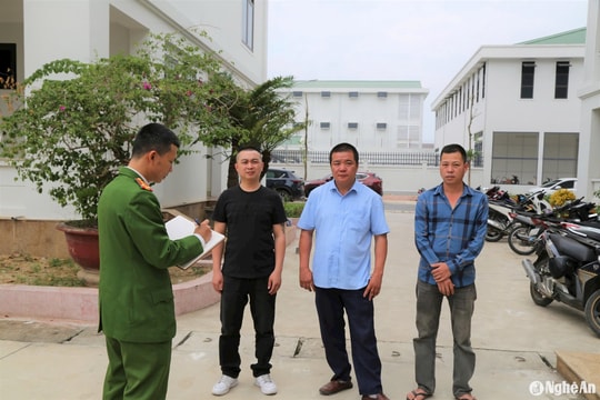 Khởi tố các đối tượng gây rối trật tự công cộng do đốt pháo ở TP Vinh