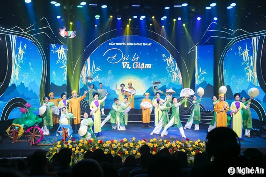 Lắng đọng chương trình cầu truyền hình “Đôi bờ ví, giặm”