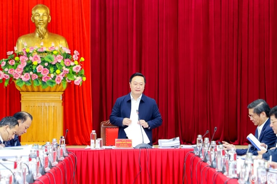 Ban Thường vụ Tỉnh ủy Nghệ An họp phiên thường kỳ tháng 11/2024