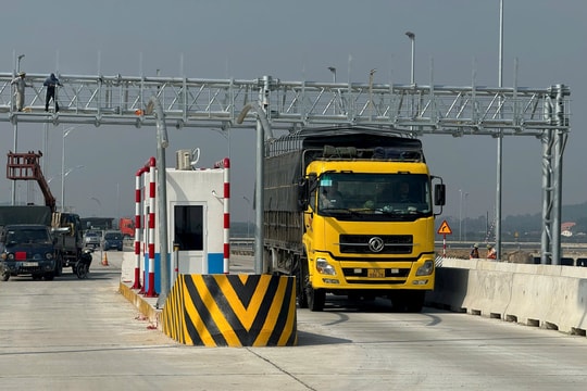 Chính thức thu phí Cao tốc Bắc - Nam đoạn Diễn Châu - Bãi Vọt từ 5/1/2025