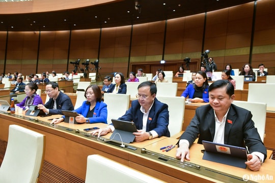 Quốc hội thông qua 5 luật, thảo luận 2 dự án luật trong ngày làm việc thứ 29