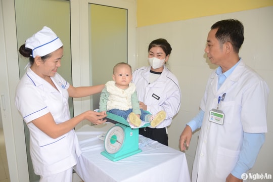 Khó khăn phòng, chống suy dinh dưỡng cho trẻ dưới 5 tuổi ở miền núi