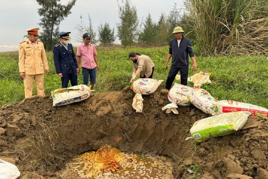 Thu giữ và tiêu hủy 2 tấn thực phẩm bẩn