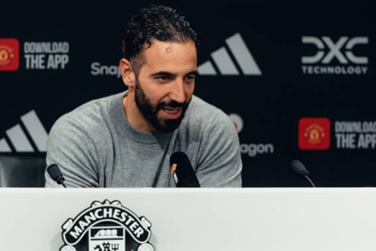 Họp báo trước đại chiến: Amorim thừa nhận Arsenal mạnh hơn MU